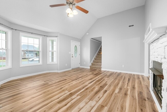 Building Photo - 1626 Autumn Dr
