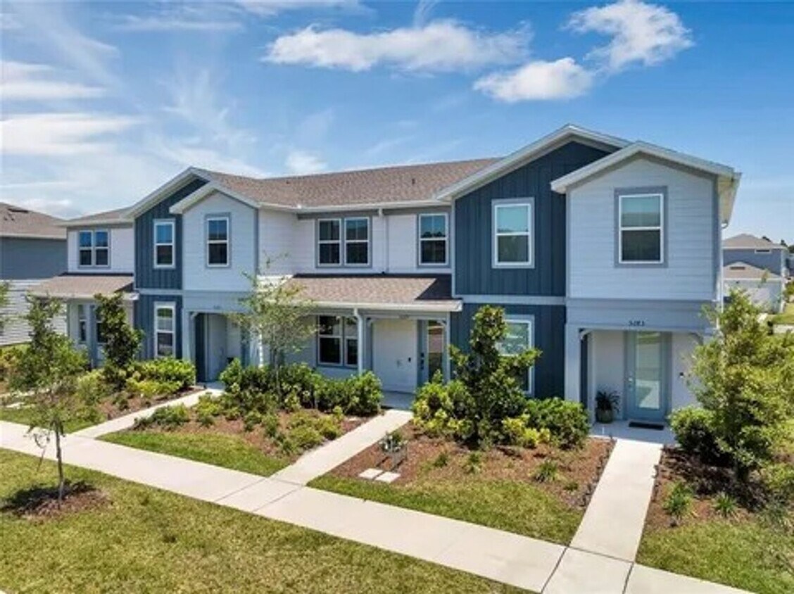 Foto principal - Stunning Townhome in Orlando!
