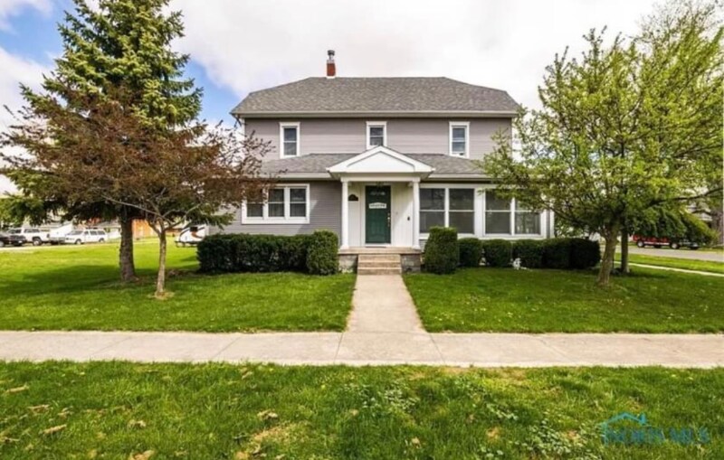 Primary Photo - 202 W Oak St