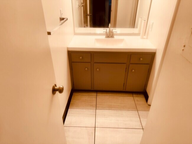 Foto del edificio - 7609 Oakmont Dr