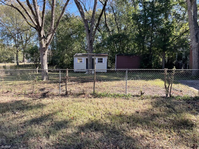 Building Photo - 3 br, 2 bath House - 1301 E Fannin St