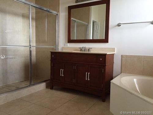 Foto del edificio - 10741 NW 76th Ln