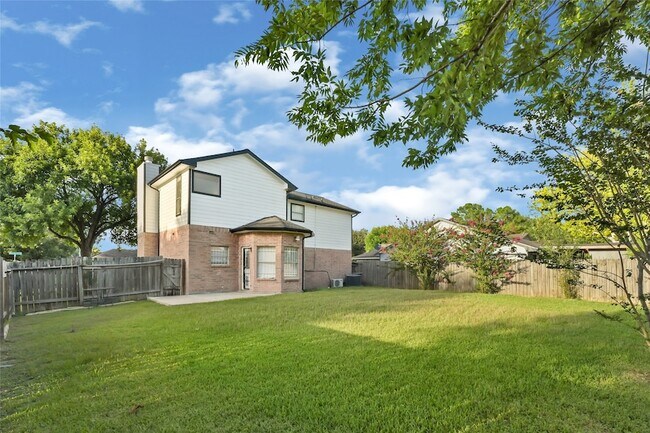 Foto del edificio - 3479 Rockrill Dr