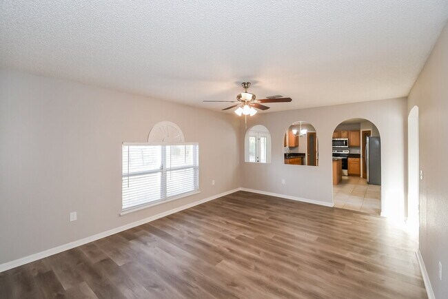 Foto del edificio - 2502 Sunrise Ridge Ln