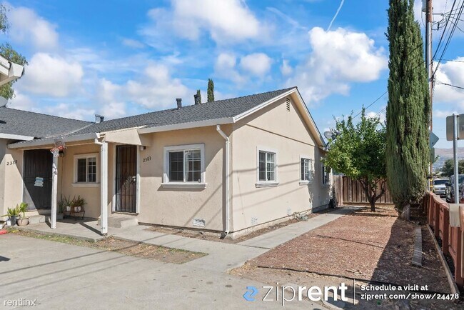 Building Photo - 2 br, 1 bath House - 2383 Summer St, San J...