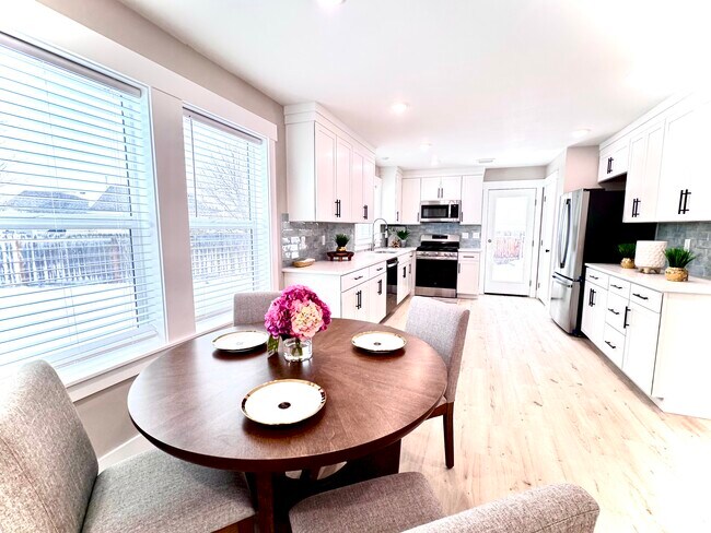 Foto del edificio - 3217 E Reynard Ln