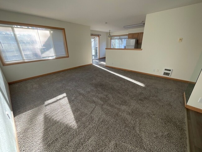 Building Photo - 2 bed, 2 bath Condo in Cordata Near Parks ...