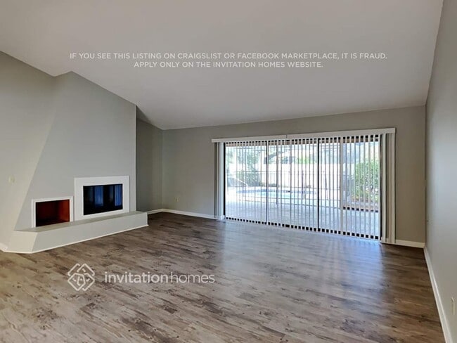 Foto del edificio - 9212 Regents Park Dr