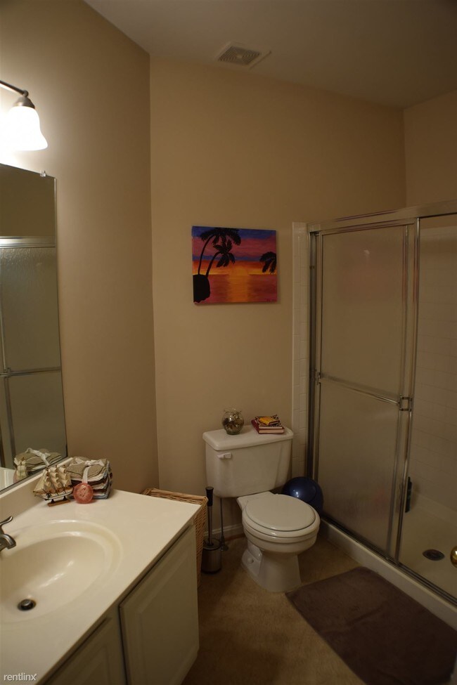 Building Photo - 20451 Chesapeake Sq
