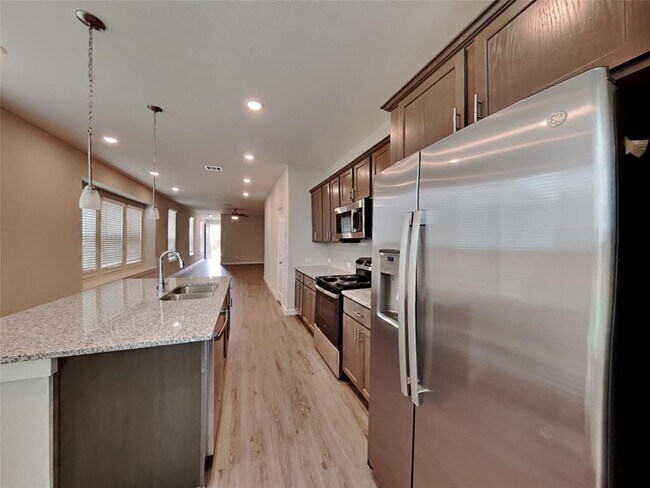 Foto del edificio - 2439 Cohorn Trl