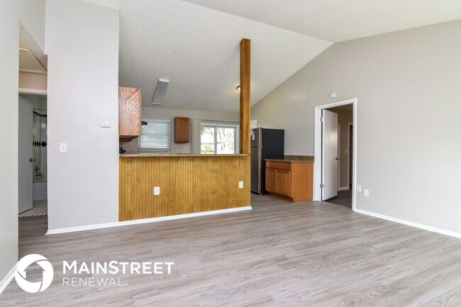 Foto del edificio - 7845 Avenal Loop