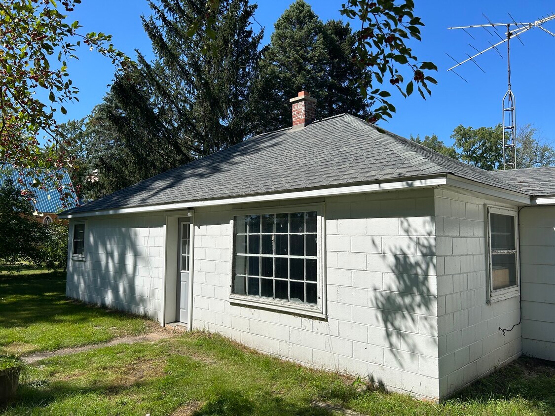 Foto principal - 5931 Main St