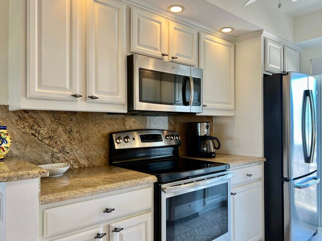 Building Photo - 921 Spanish Cir