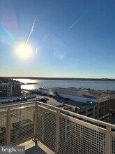 Building Photo - 157 Fleet St