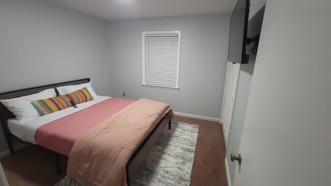 Building Photo - 829 Bellemeade Blvd