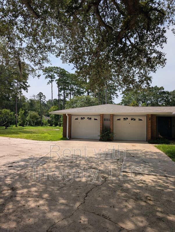 Building Photo - 251-A Villas Ct. S