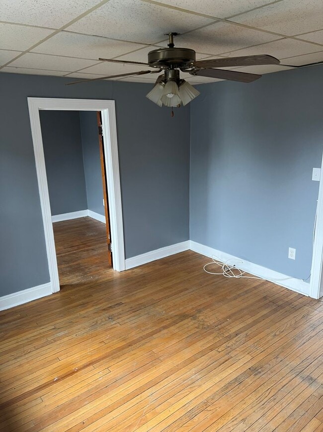 Building Photo - Lovely 2 Bedroom Apartment in Old Town