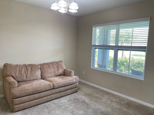 Foto del edificio - 9009 Tuscan Cypress St