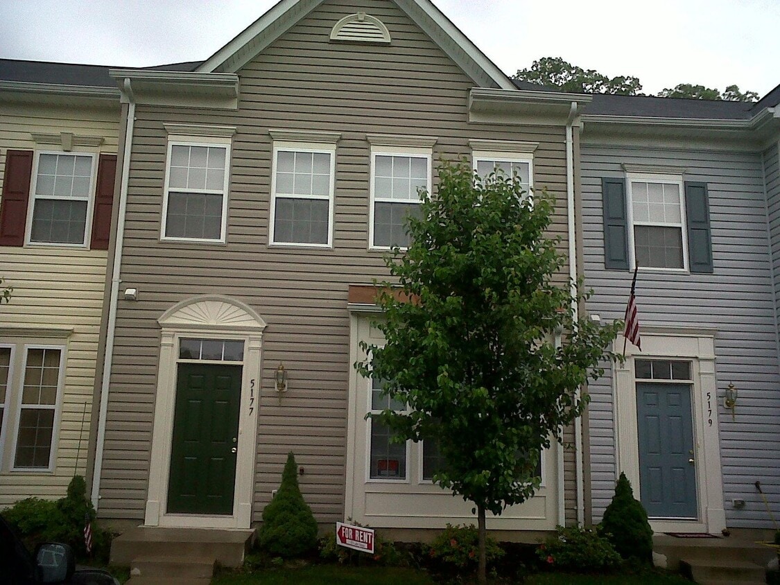 5177 Mallards Landing Dr, King VA 22485 Townhome Rentals in