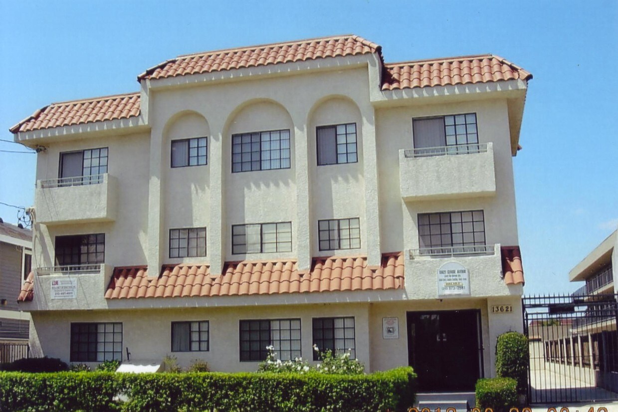 Primary Photo - 13621 Cerise Ave
