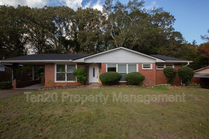 Foto principal - 5057 3rd Ave