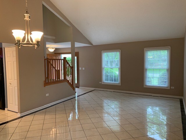 Building Photo - 1025 Bothwell Ct