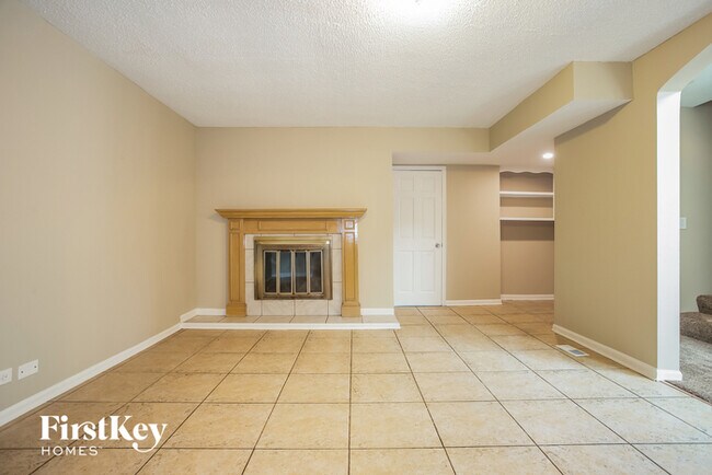 Building Photo - 5224 Lemon Ln