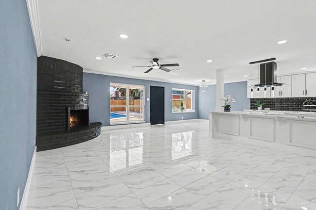 Building Photo - 10103 Margate Dr