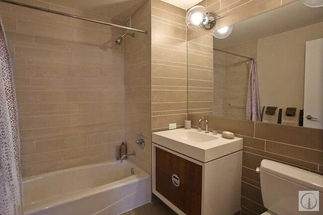 Building Photo - 2 bedroom in New York NY 10036