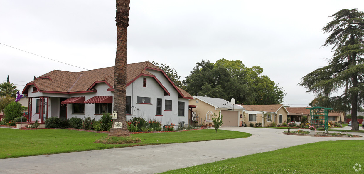 Building Photo - Casa Robles Nazarene Retirement Center