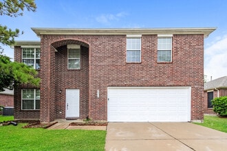 Building Photo - 5410 McKinley Ct