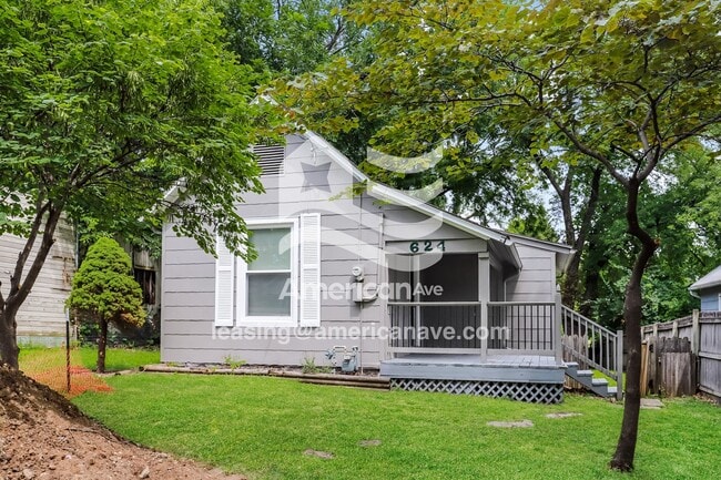 Building Photo - 624 Marion St