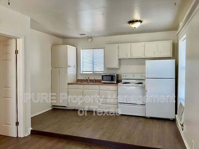 Building Photo - 308 Highland Estates Dr