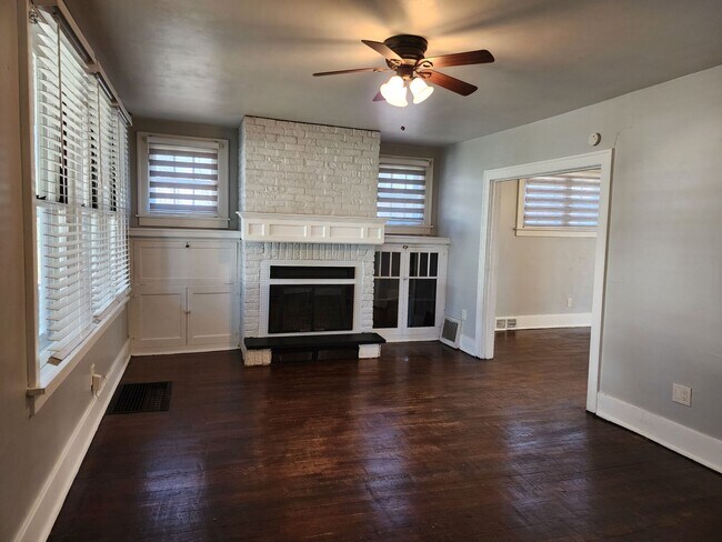 Foto del edificio - 3 Bedrooms 1 bath home for RENT!