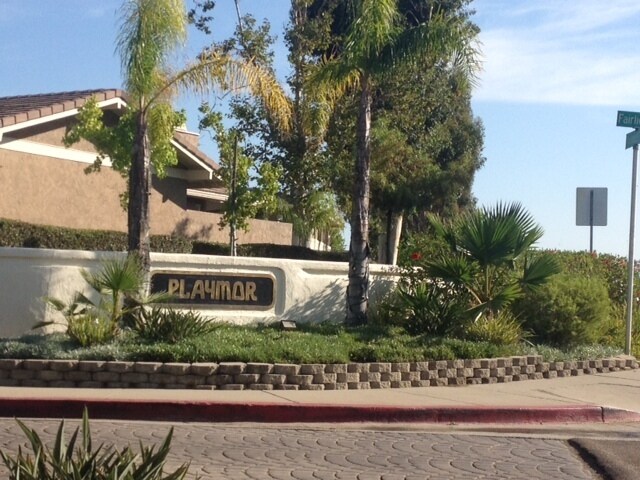 Foto del edificio - 3BD 3BA Townhouse in Rancho Bernardo - Pla...
