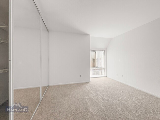 Foto del edificio - 6555 Mt Ada Rd