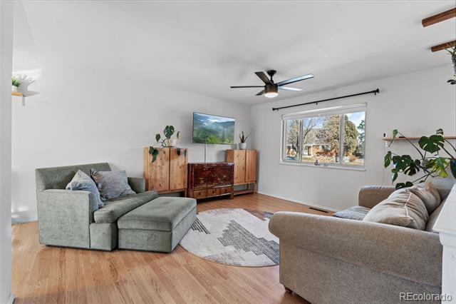 Foto del edificio - 1438 Laurette Dr