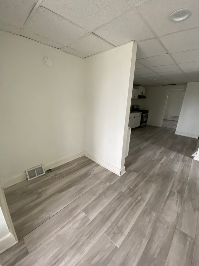 Foto del edificio - 1000 Neel St