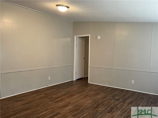 Building Photo - 309 Formosa Dr