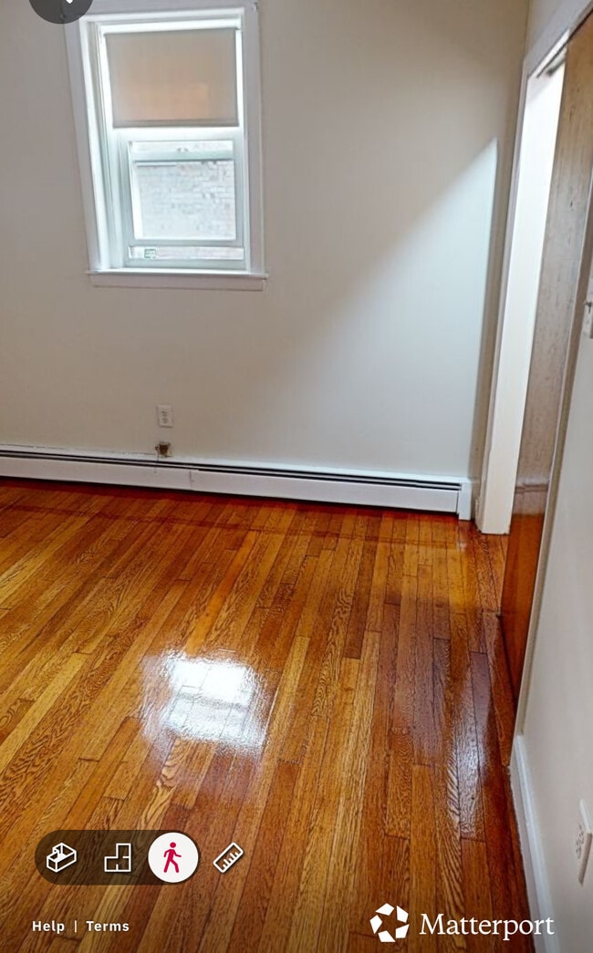 Building Photo - 354 Tappan St