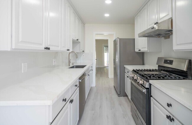 Foto del edificio - 1145 Westminster Ave