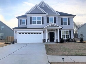 Building Photo - 902 Chesford Dr