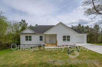 Building Photo - 1201 8th Pl