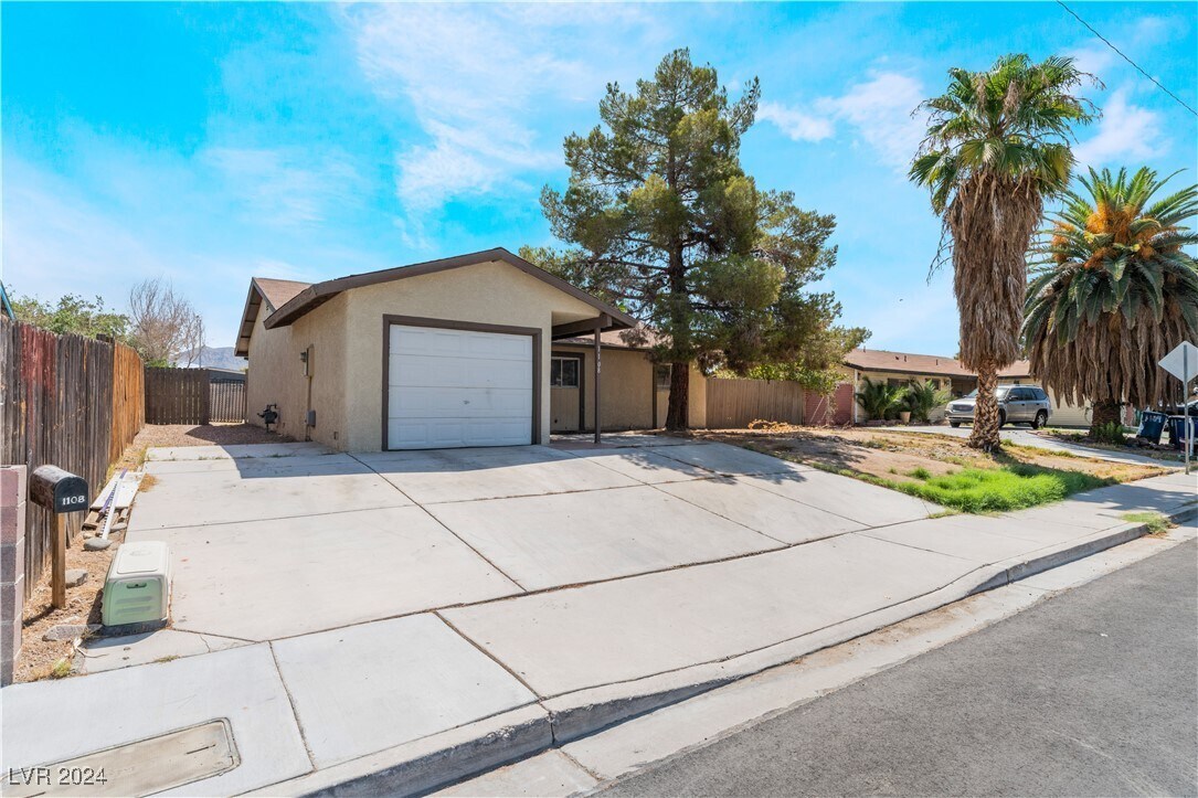 Foto principal - 1108 Virgil St