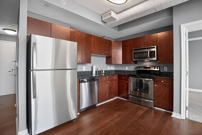 Building Photo - 155 Potomac Passage