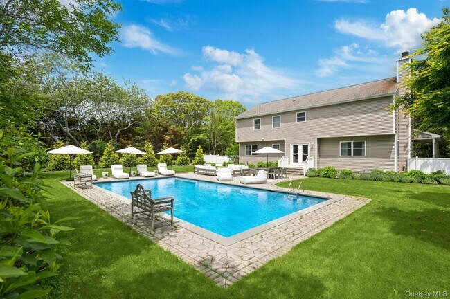 Foto del edificio - 167 Tuckahoe Ln