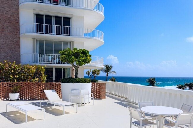 Foto del edificio - 100 Worth Ave