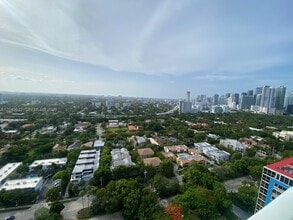 Building Photo - 2101 Brickell Ave