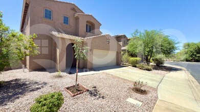 Building Photo - 730 N Robins Way