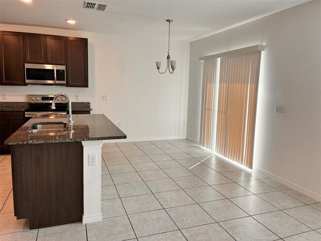 Building Photo - 170 E Fiesta Key Loop